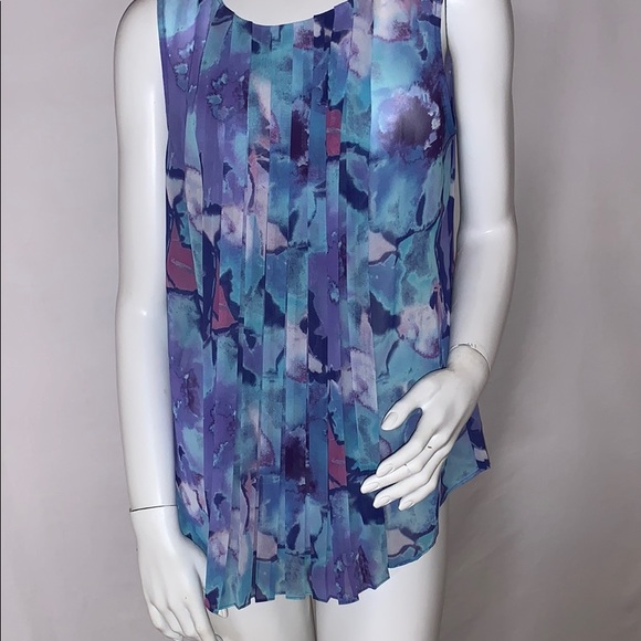 LOFT Top - Picture 2 of 8